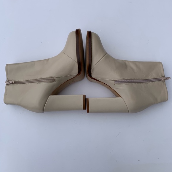Zara Leather Cream Colored Block Heeled Ankle Boot - Picture 3 of 8
